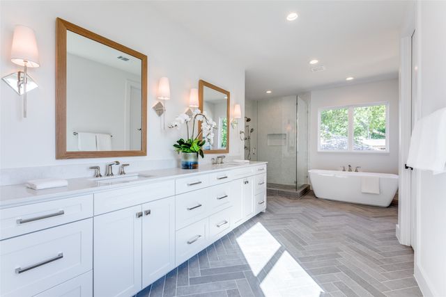 7323 Casa Loma Avenue, Dallas, TX 75214