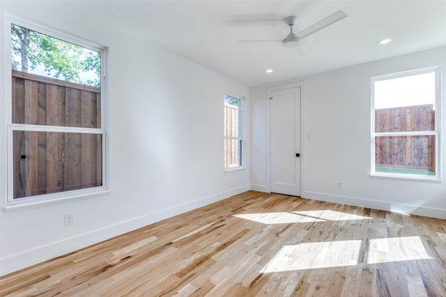 7323 Casa Loma Avenue, Dallas, TX 75214