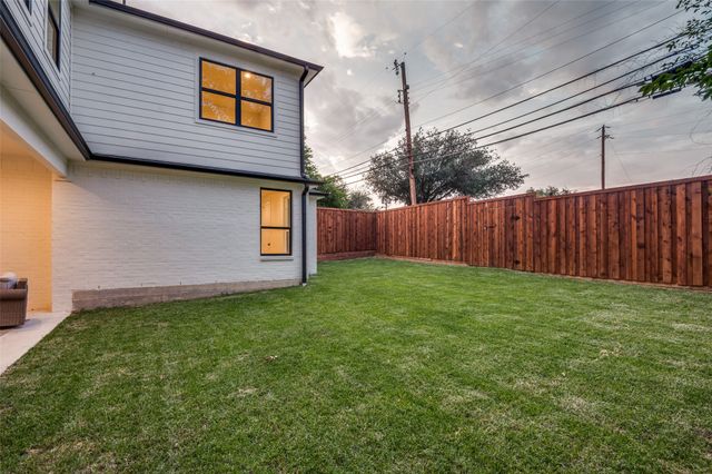 7323 Casa Loma Avenue, Dallas, TX 75214