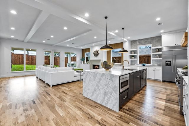 7323 Casa Loma Avenue, Dallas, TX 75214