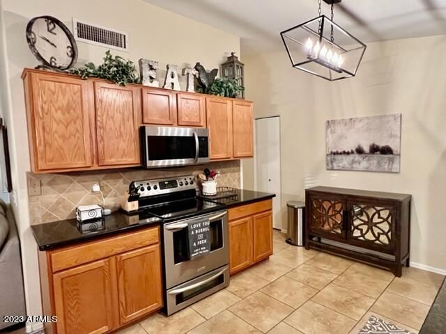 21624 N 46TH Place, Phoenix, AZ 85050