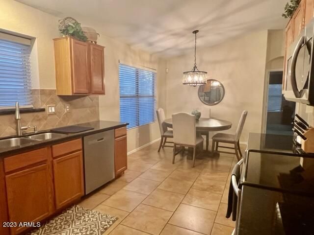 21624 N 46TH Place, Phoenix, AZ 85050