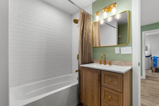 26234 Michigan 43, Mattawan, MI 49071