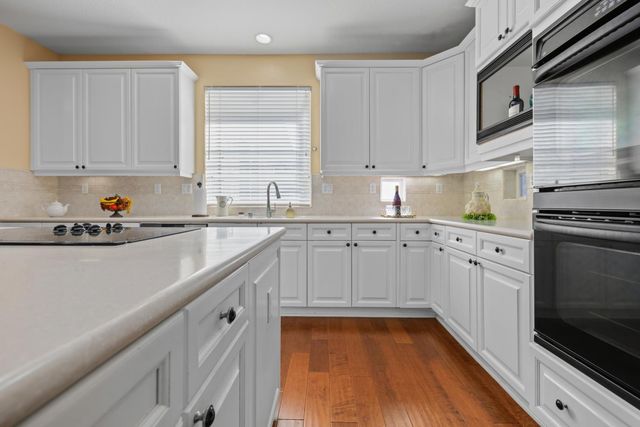 4001 Bella Tuscany Dr, Modesto, CA 95356
