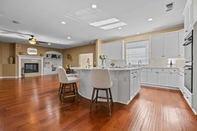 4001 Bella Tuscany Dr, Modesto, CA 95356