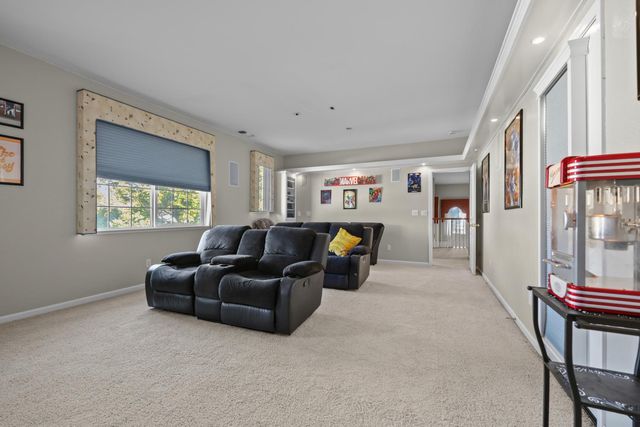 4001 Bella Tuscany Dr, Modesto, CA 95356