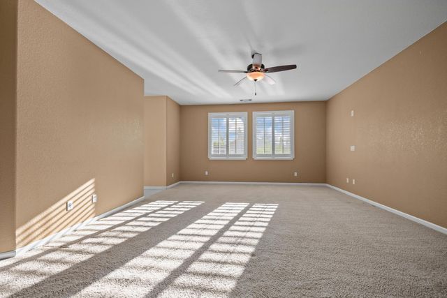 4001 Bella Tuscany Dr, Modesto, CA 95356