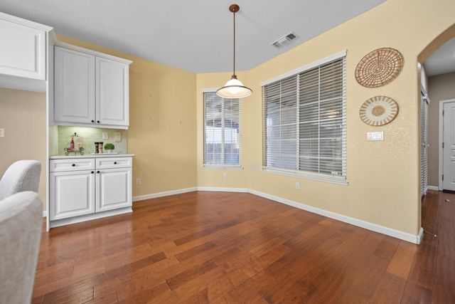 4001 Bella Tuscany Dr, Modesto, CA 95356