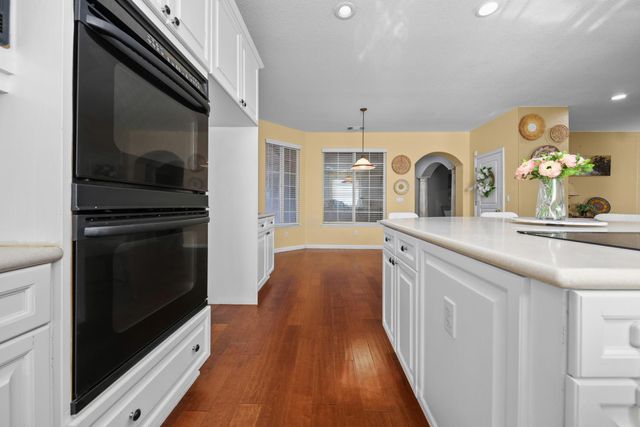 4001 Bella Tuscany Dr, Modesto, CA 95356