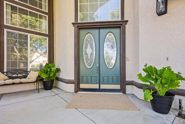 4001 Bella Tuscany Dr, Modesto, CA 95356