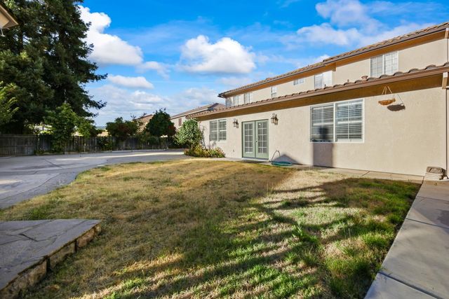 4001 Bella Tuscany Dr, Modesto, CA 95356