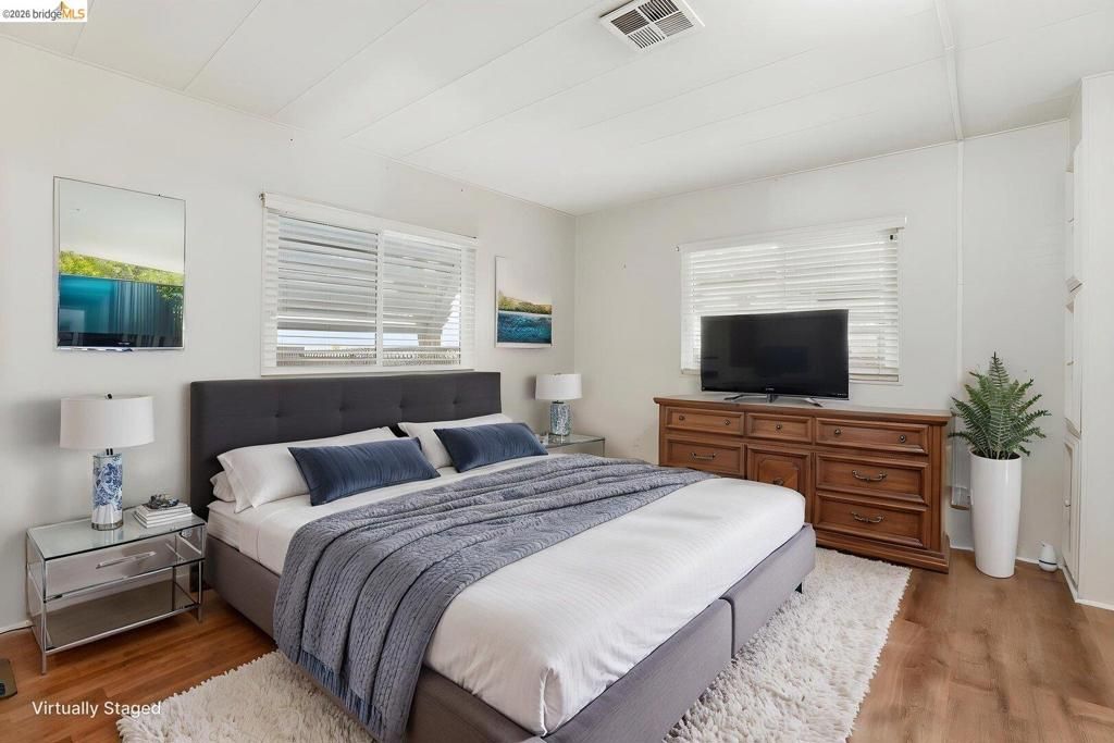 Image 10 of property listing at 275 Burnett AVE, Morgan Hill, CA 95037