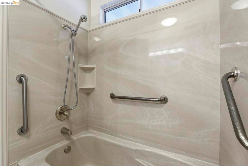 Image 14 of property listing at 275 Burnett AVE, Morgan Hill, CA 95037