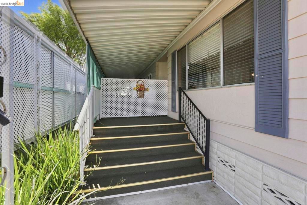 Image 17 of property listing at 275 Burnett AVE, Morgan Hill, CA 95037