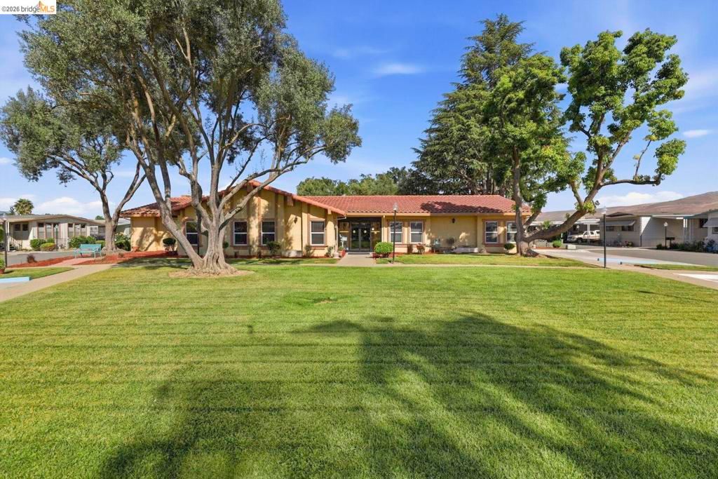 Image 22 of property listing at 275 Burnett AVE, Morgan Hill, CA 95037