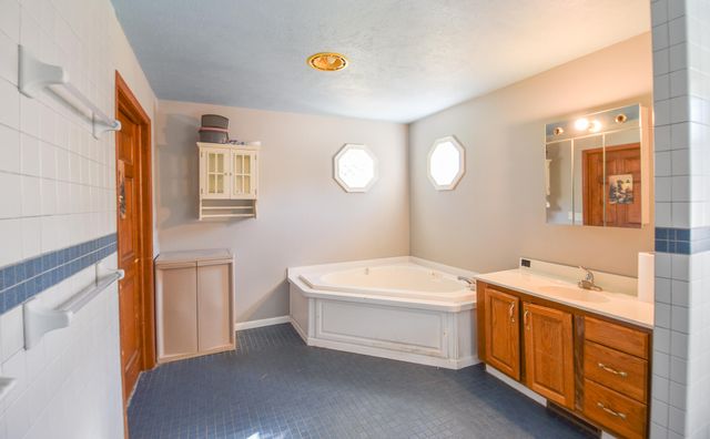 307 Railroad Street, Union City Vllg, MI 49094