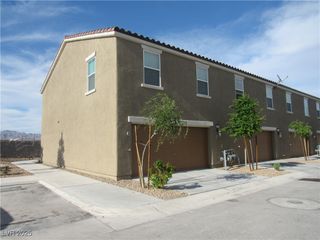 5118 Steep Cliffs Avenue, Las Vegas, NV 89115