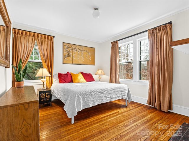 12 Bearden Avenue, Asheville, NC 28801