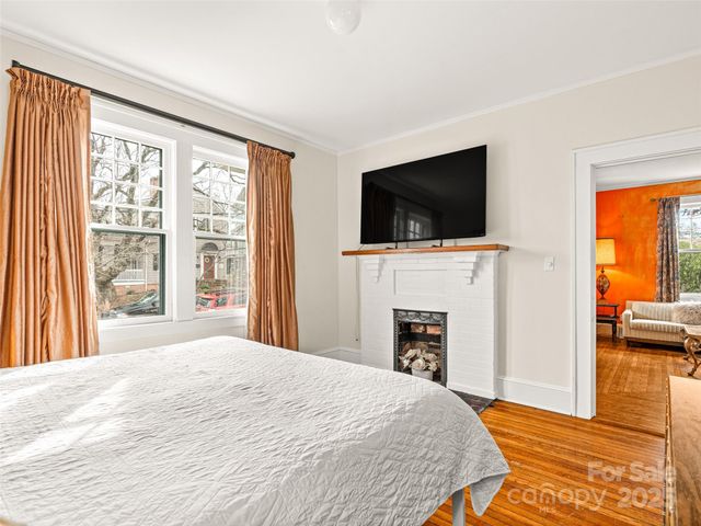 12 Bearden Avenue, Asheville, NC 28801