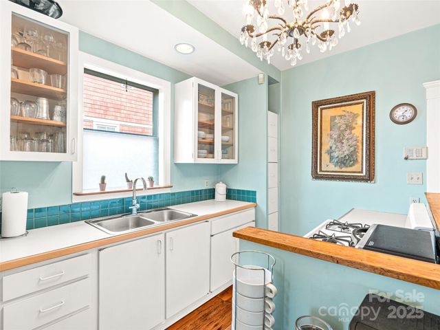 12 Bearden Avenue, Asheville, NC 28801