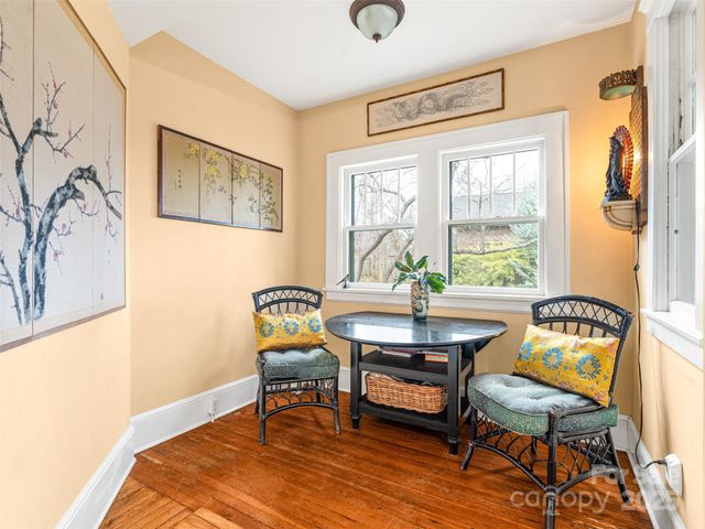 12 Bearden Avenue, Asheville, NC 28801