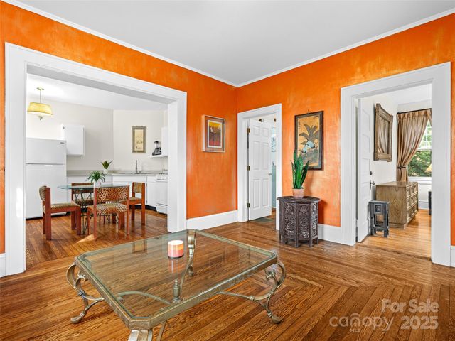 12 Bearden Avenue, Asheville, NC 28801