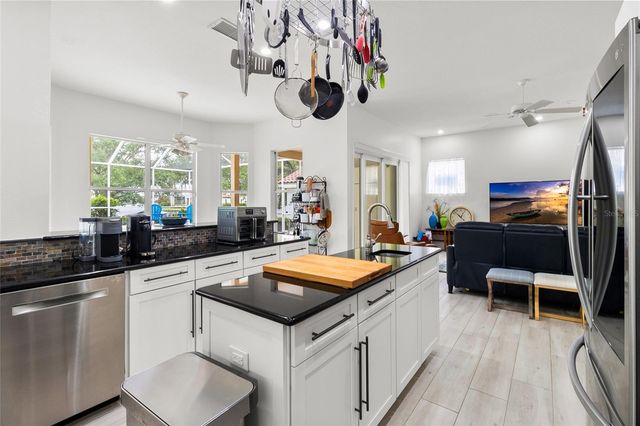 4815 QUEEN PALM TERRACE NE, St Petersburg, FL 33703
