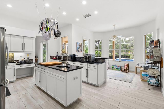 4815 QUEEN PALM TERRACE NE, St Petersburg, FL 33703