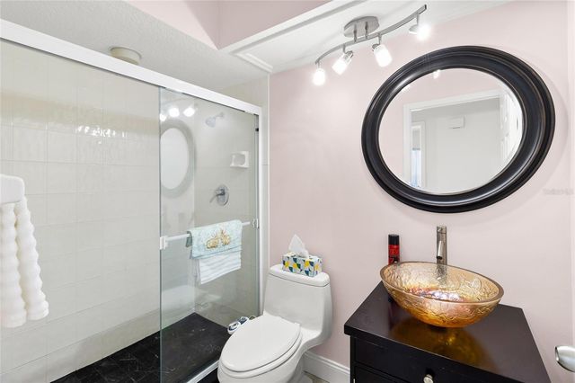4815 QUEEN PALM TERRACE NE, St Petersburg, FL 33703