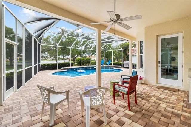 4815 QUEEN PALM TERRACE NE, St Petersburg, FL 33703