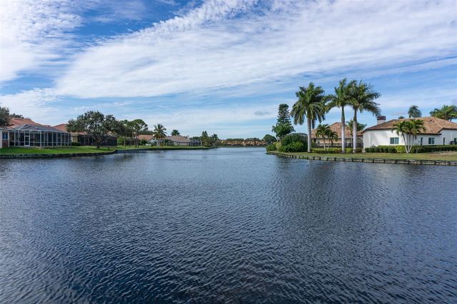 4815 QUEEN PALM TERRACE NE, St Petersburg, FL 33703