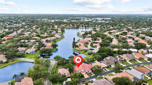 4815 QUEEN PALM TERRACE NE, St Petersburg, FL 33703