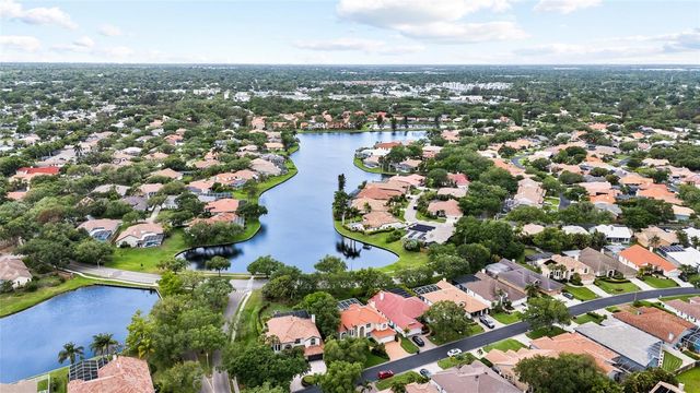 4815 QUEEN PALM TERRACE NE, St Petersburg, FL 33703