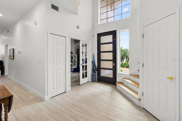 4815 QUEEN PALM TERRACE NE, St Petersburg, FL 33703