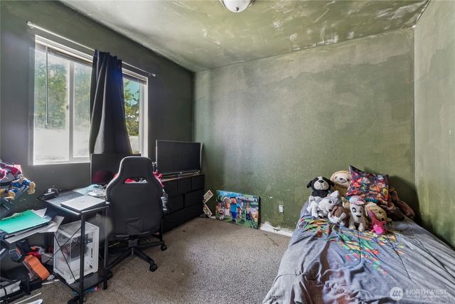 4712 S Warner Street, Tacoma, WA 98409