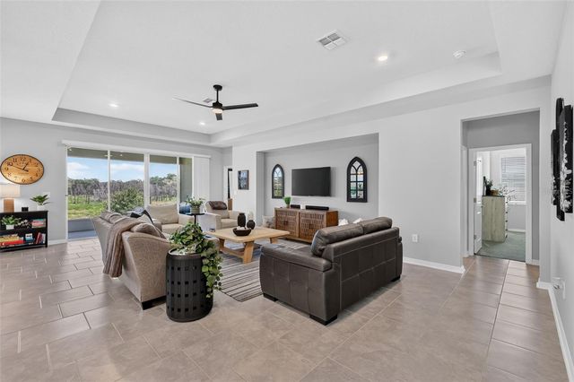 6061 CLAYSTONE WAY, Mount Dora, FL 32757