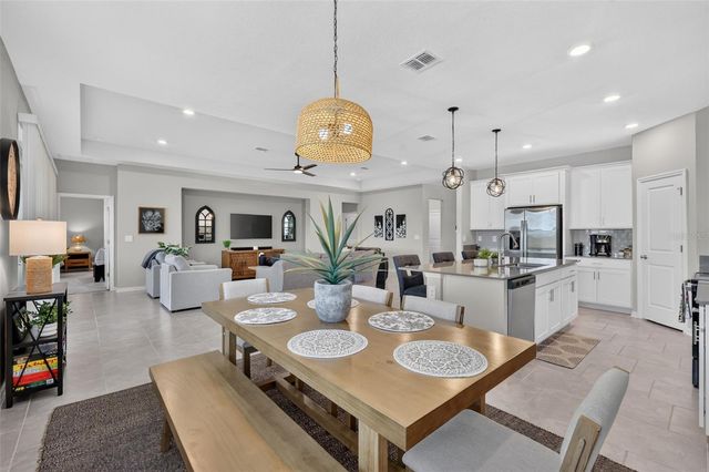 6061 CLAYSTONE WAY, Mount Dora, FL 32757