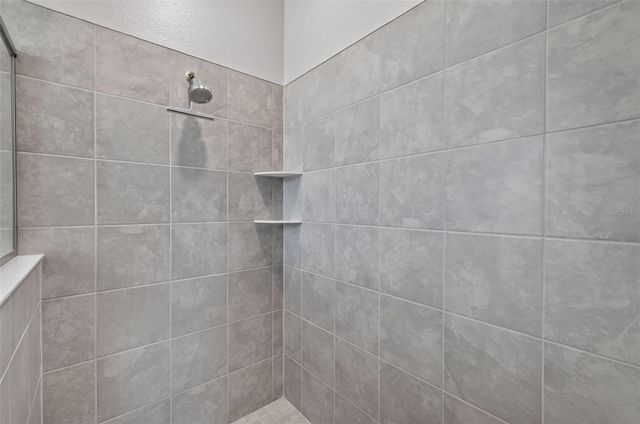 6061 CLAYSTONE WAY, Mount Dora, FL 32757