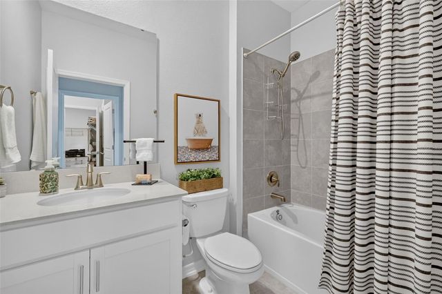 6061 CLAYSTONE WAY, Mount Dora, FL 32757