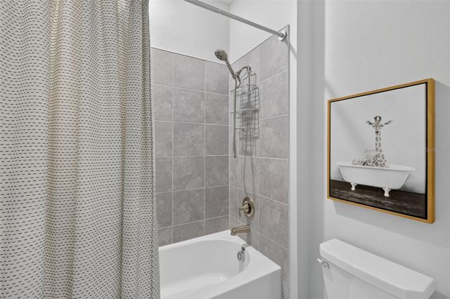 6061 CLAYSTONE WAY, Mount Dora, FL 32757