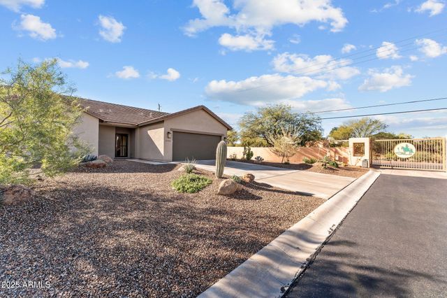 1995 W RINGO Road, Wickenburg, AZ 85390