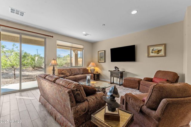 1995 W RINGO Road, Wickenburg, AZ 85390