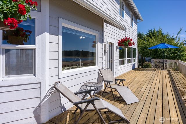 405 Lopez Road, Lopez Island, WA 98261