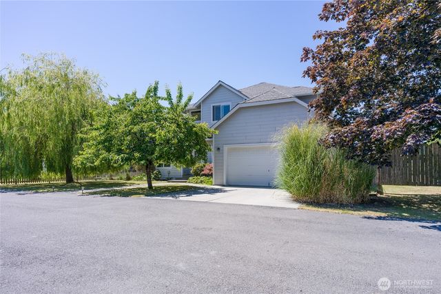 405 Lopez Road, Lopez Island, WA 98261