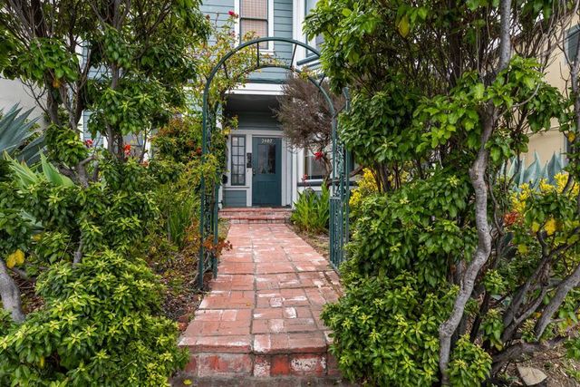 2807 Shattuck Avenue, Berkeley, CA 94705