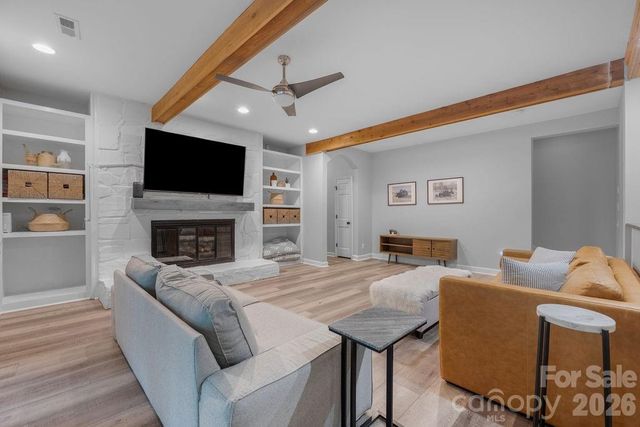 3525 Windbluff Drive, Charlotte, NC 28277