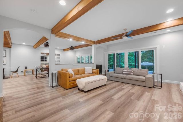 3525 Windbluff Drive, Charlotte, NC 28277