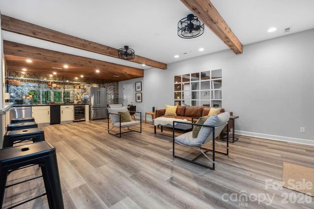 3525 Windbluff Drive, Charlotte, NC 28277