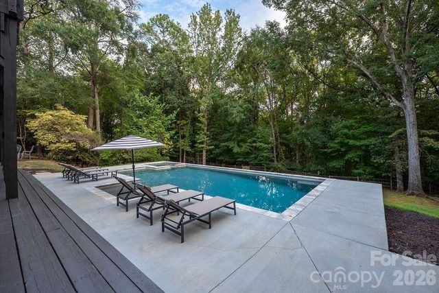 3525 Windbluff Drive, Charlotte, NC 28277
