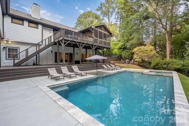 3525 Windbluff Drive, Charlotte, NC 28277